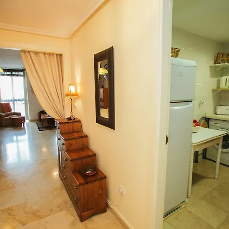Trafalgar Apartment *