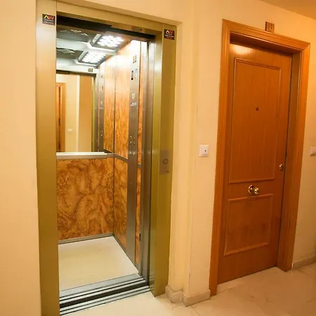Apartment Trafalgar